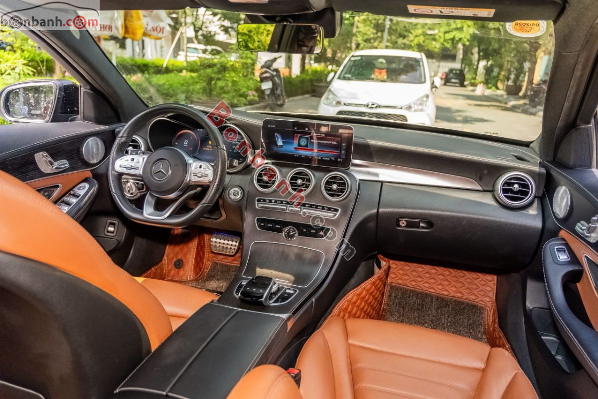 Bán ô tô Mercedes Benz C class C300 AMG - 2021 - xe cũ