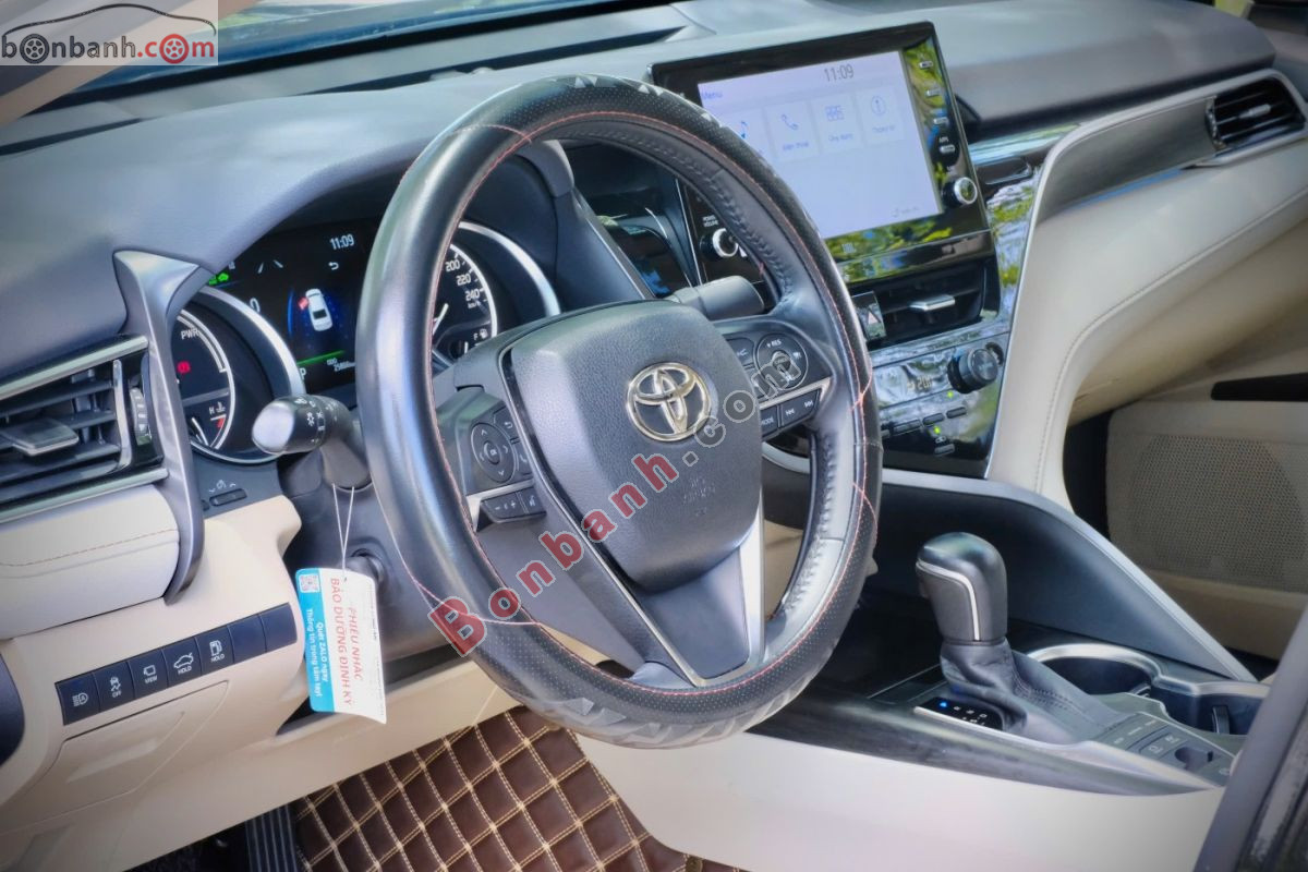 Bán ô tô Toyota Camry 2.5HV - 2022 - xe cũ