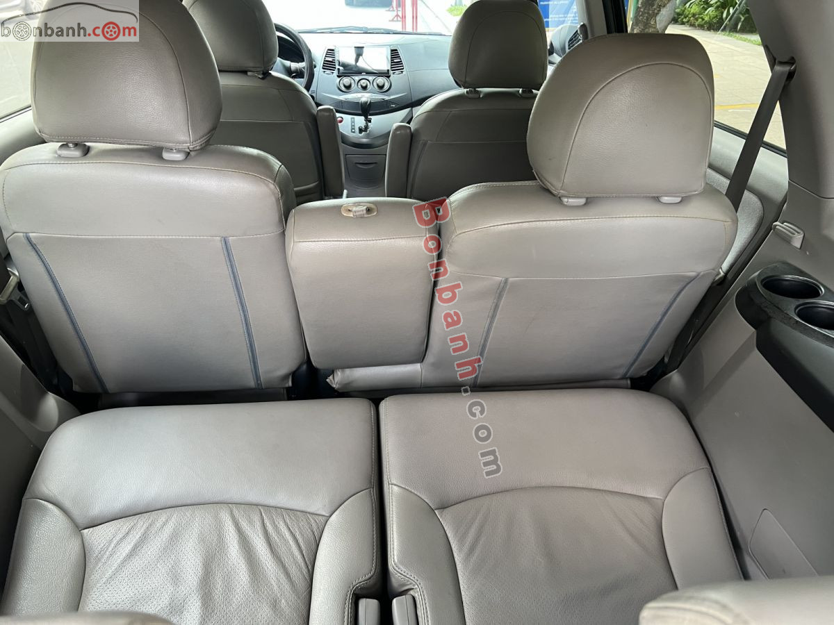 Bán ô tô Mitsubishi Grandis 2.4 AT - 2005 - xe cũ