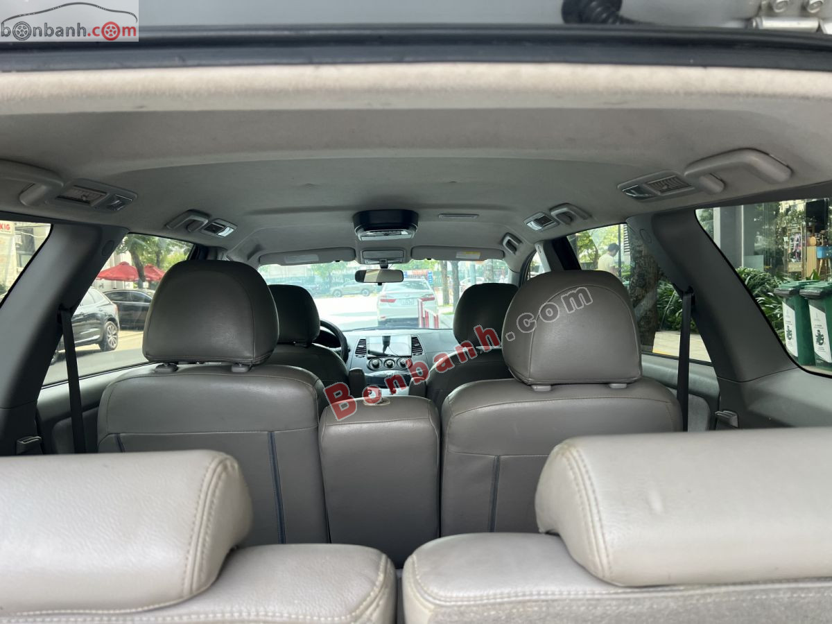 Bán ô tô Mitsubishi Grandis 2.4 AT - 2005 - xe cũ