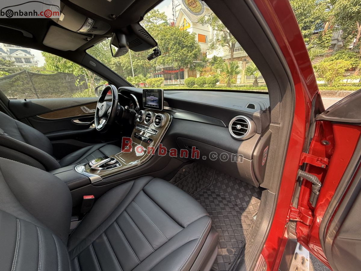 Bán ô tô Mercedes Benz GLC 250 4Matic - 2017 - xe cũ