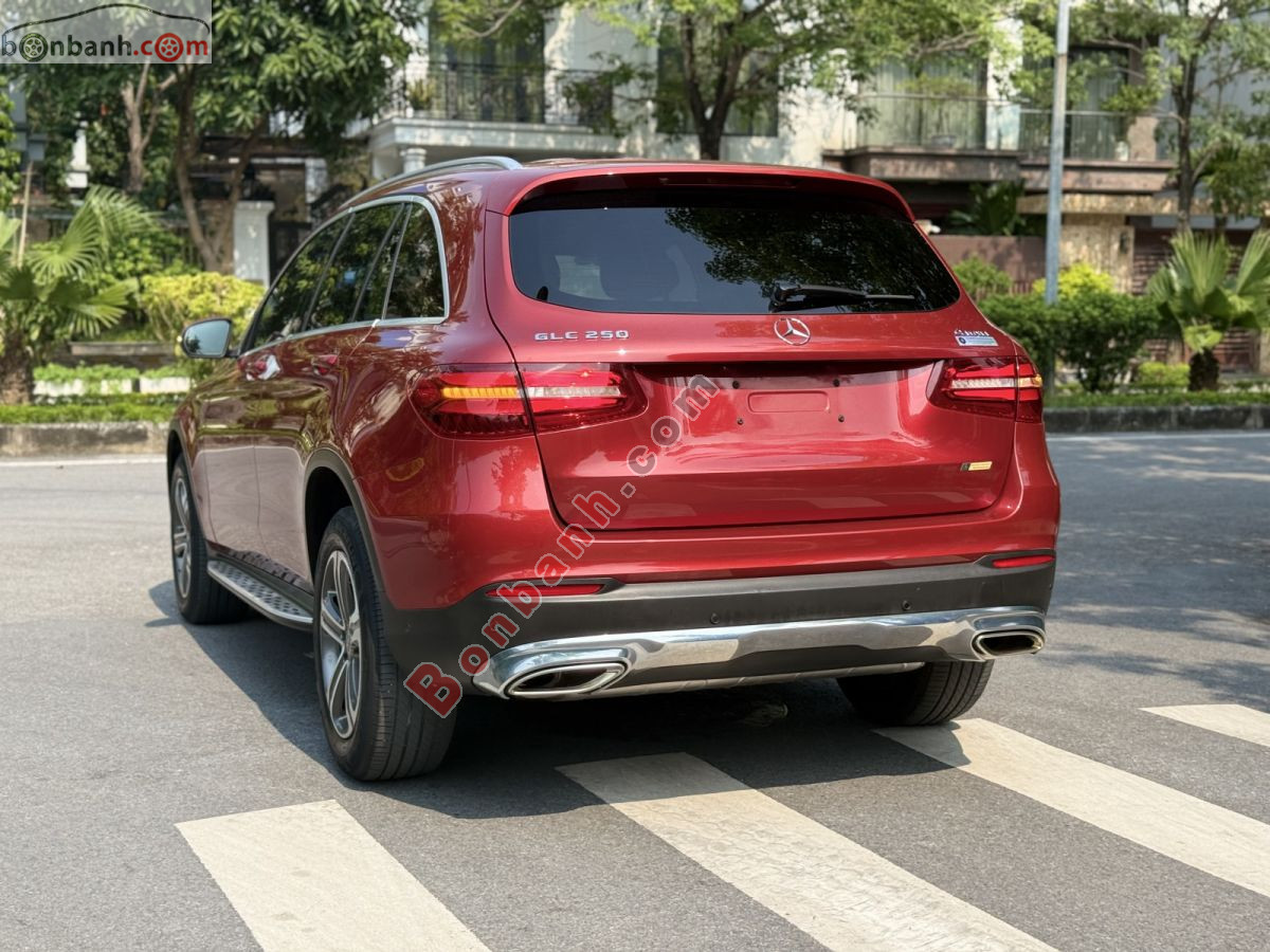 Bán ô tô Mercedes Benz GLC 250 4Matic - 2017 - xe cũ