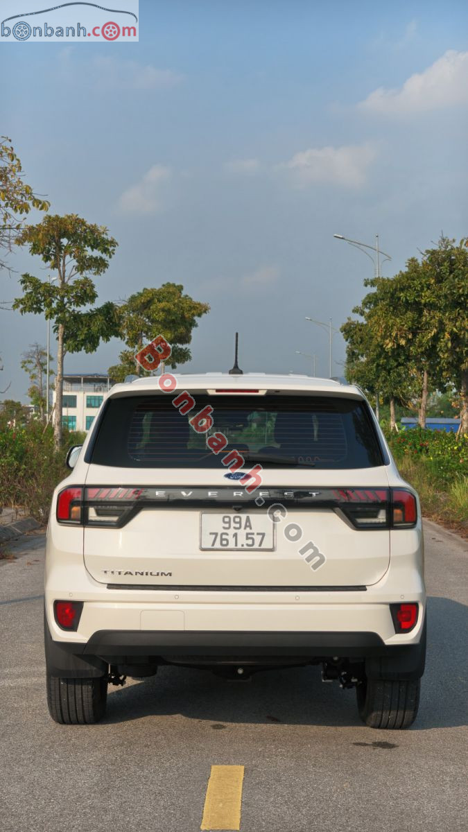 Bán ô tô Ford Everest Titanium 2.0L 4x2 AT - 2024 - xe cũ