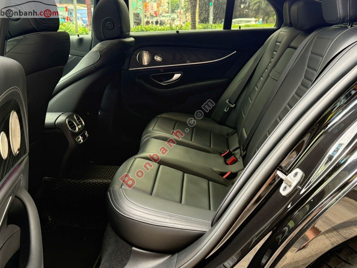 Bán ô tô Mercedes Benz E class E300 AMG - 2022 - xe cũ