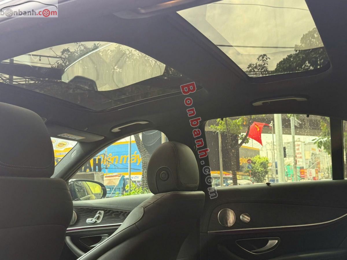 Bán ô tô Mercedes Benz E class E300 AMG - 2022 - xe cũ