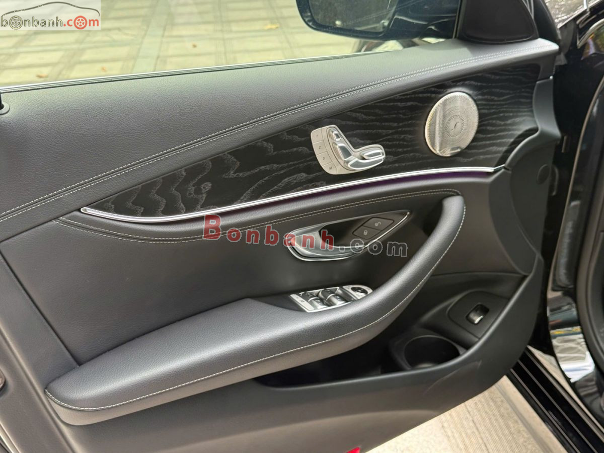 Bán ô tô Mercedes Benz E class E300 AMG - 2022 - xe cũ