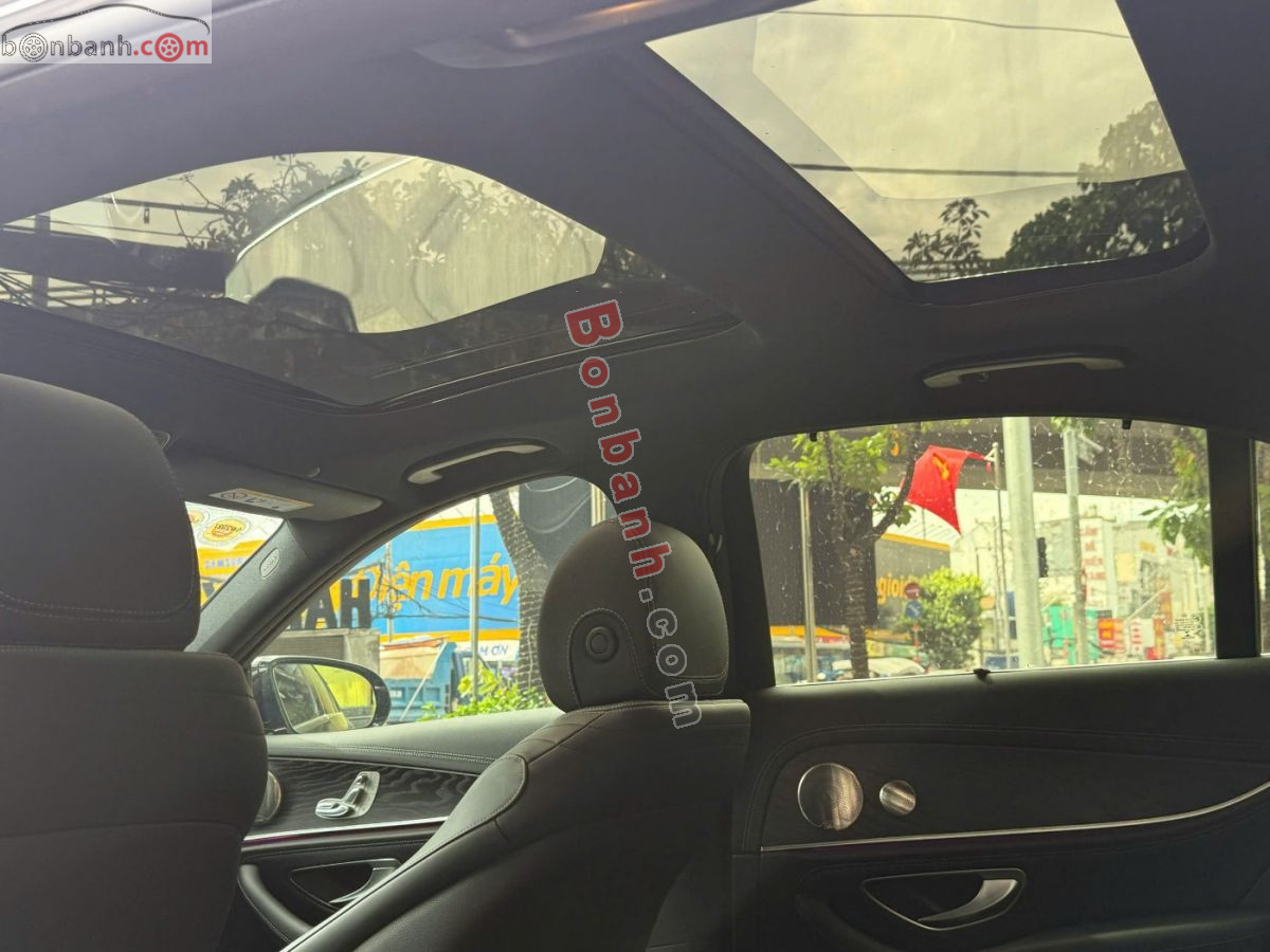 Bán ô tô Mercedes Benz E class E300 AMG - 2022 - xe cũ