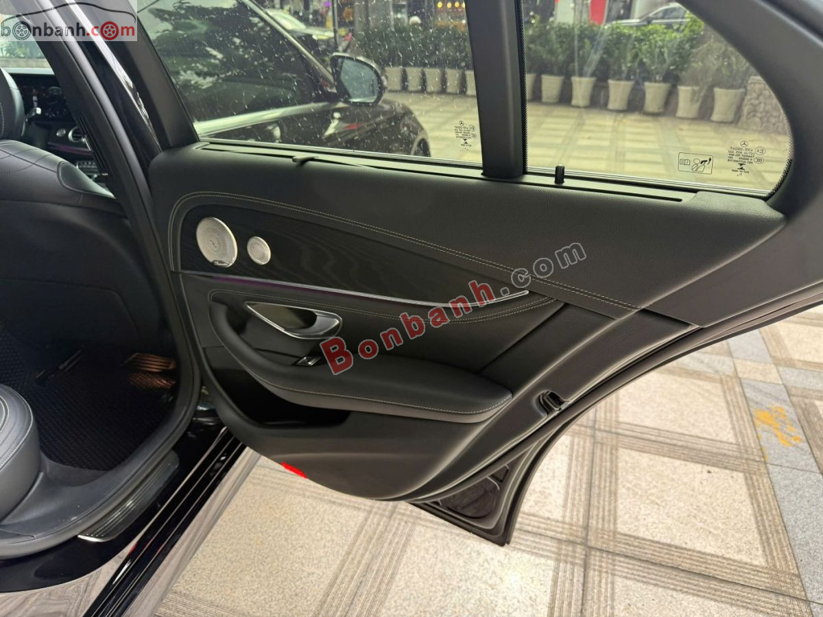 Bán ô tô Mercedes Benz E class E300 AMG - 2022 - xe cũ