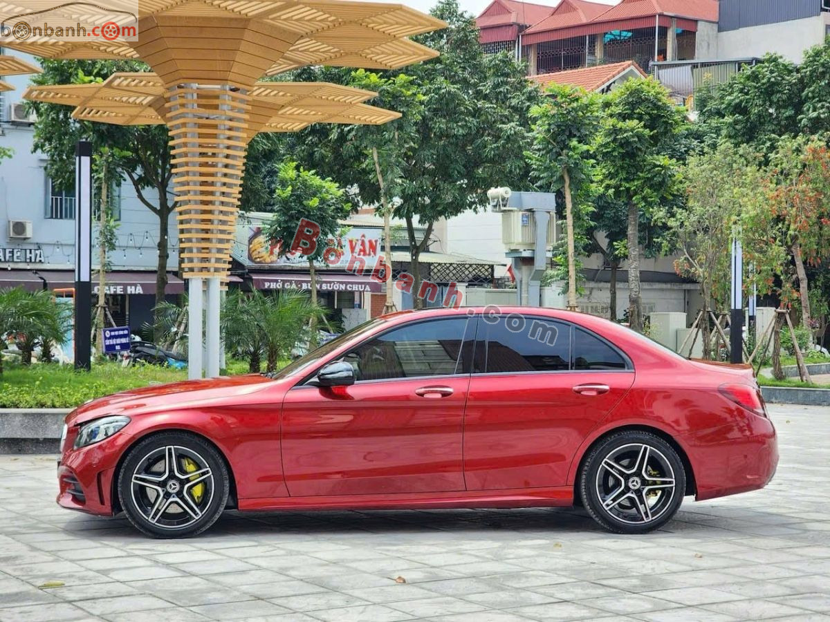 Bán ô tô Mercedes Benz C class C300 AMG - 2019 - xe cũ