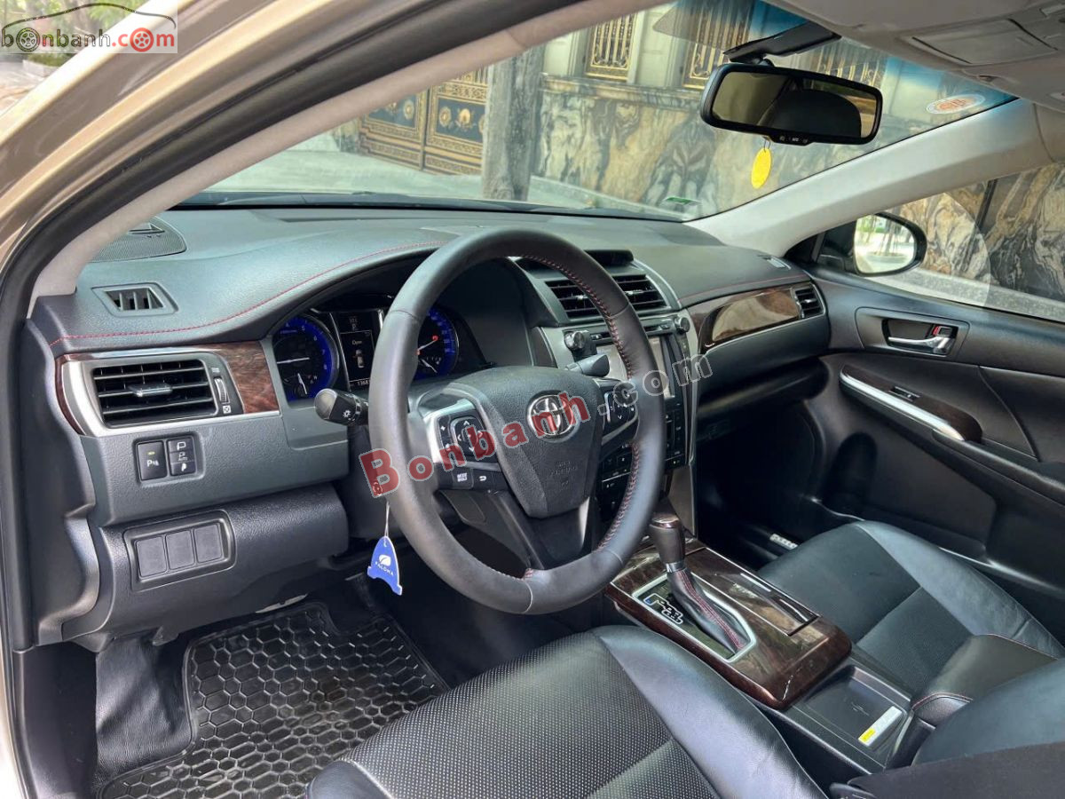 Bán ô tô Toyota Camry 2.5Q - 2017 - xe cũ