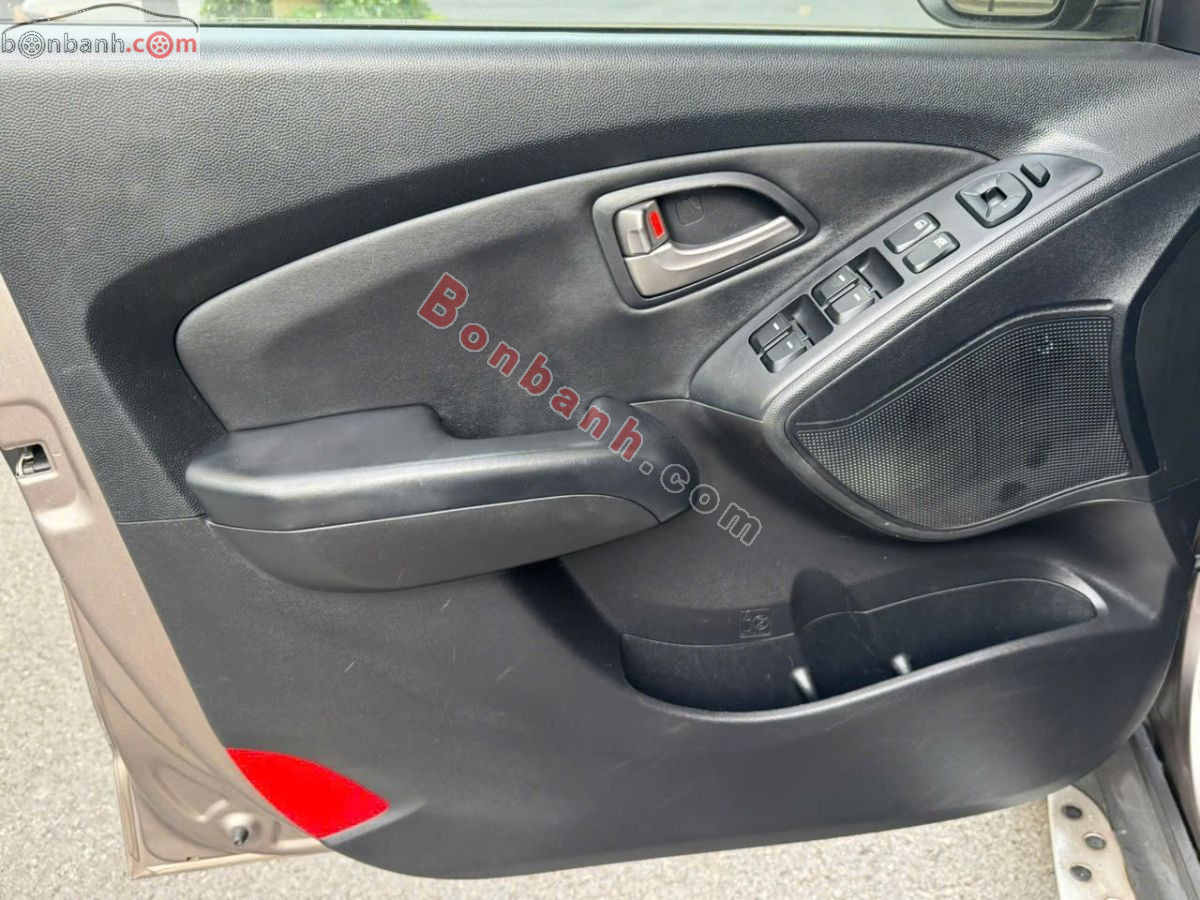 Bán ô tô Hyundai Tucson 2.0 AT 4WD - 2011 - xe cũ