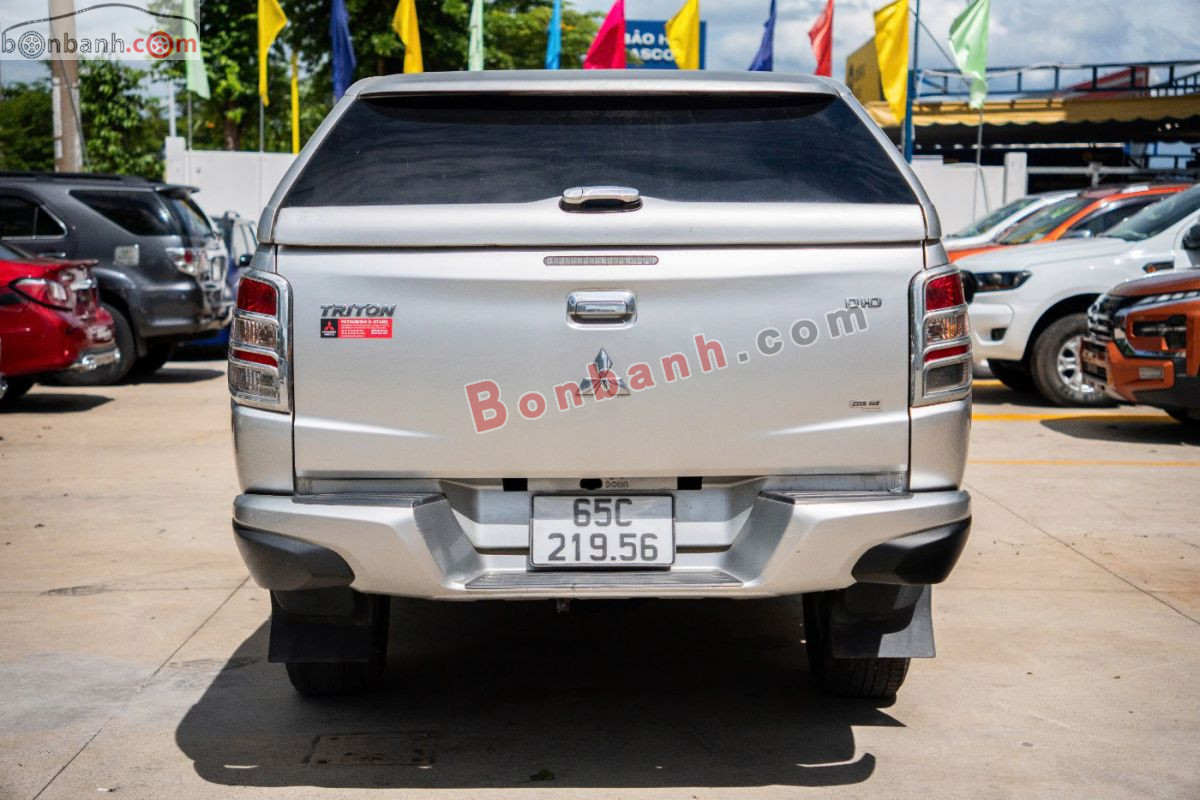 Bán ô tô Mitsubishi Triton 4x2 AT - 2019 - xe cũ