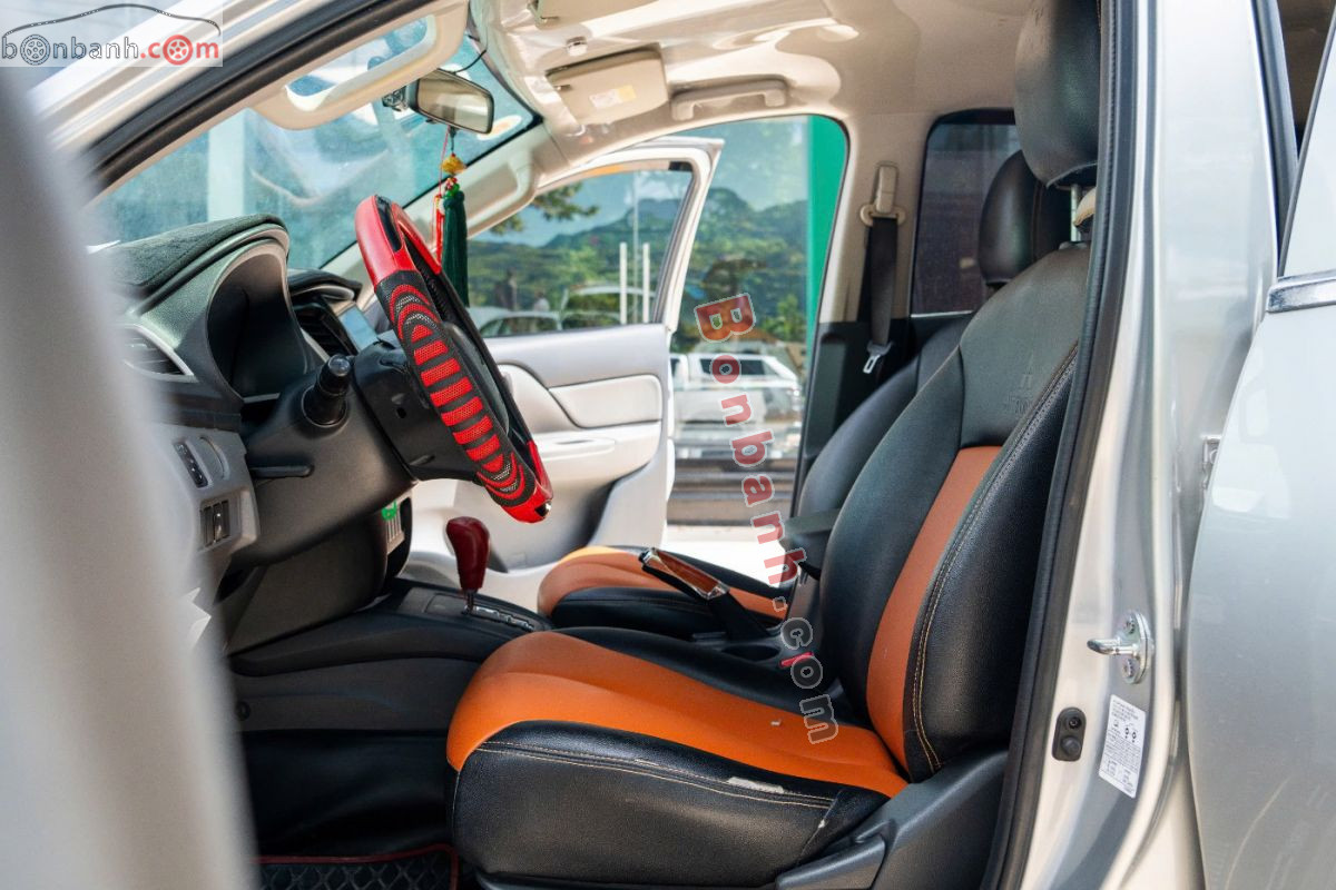 Bán ô tô Mitsubishi Triton 4x2 AT - 2019 - xe cũ