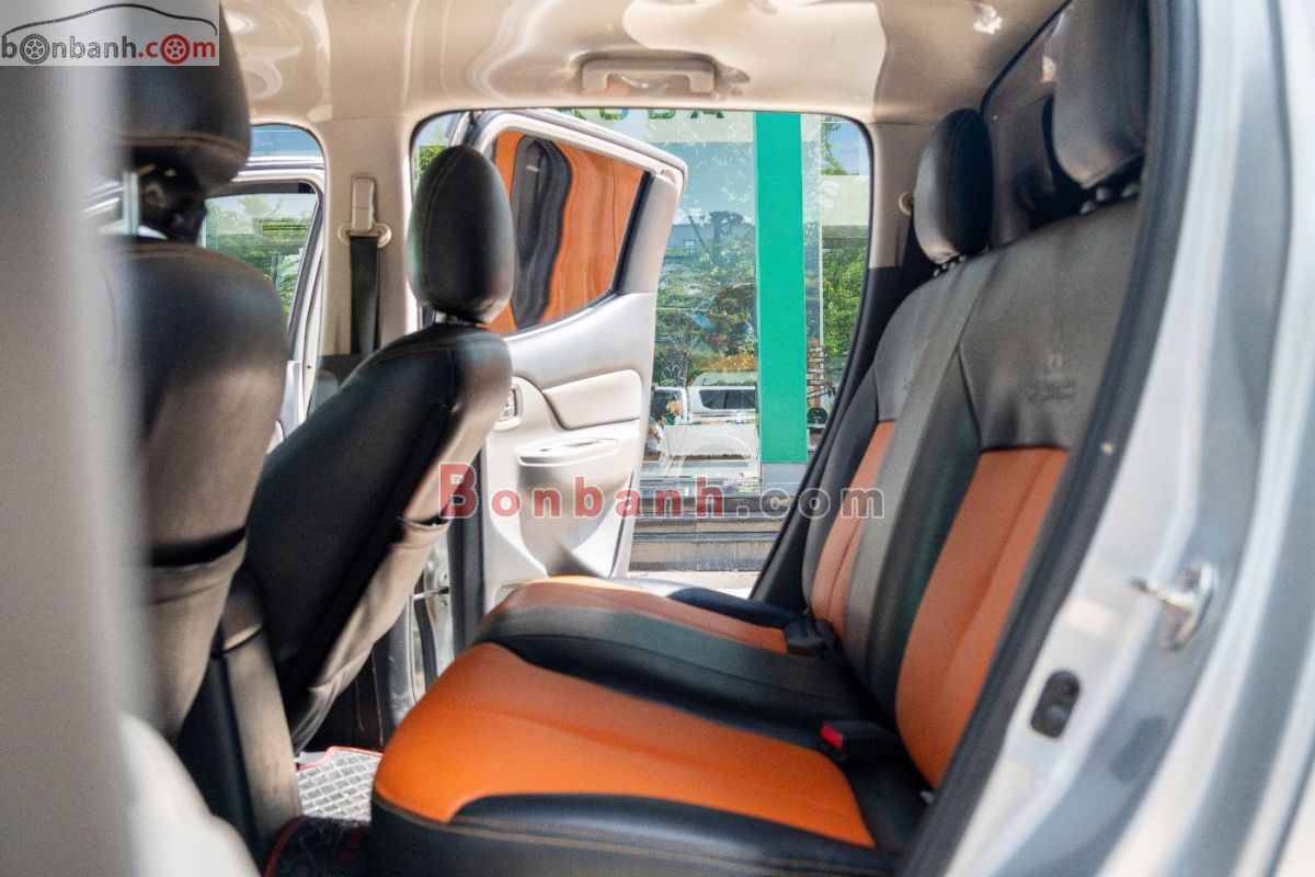 Bán ô tô Mitsubishi Triton 4x2 AT - 2019 - xe cũ