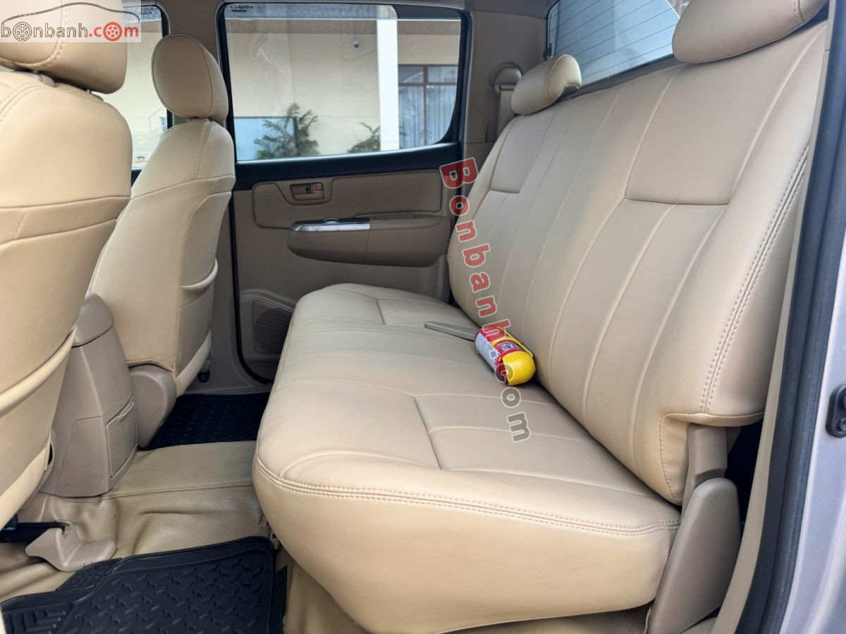 Bán ô tô Toyota Hilux 2.5E 4x2 MT - 2014 - xe cũ