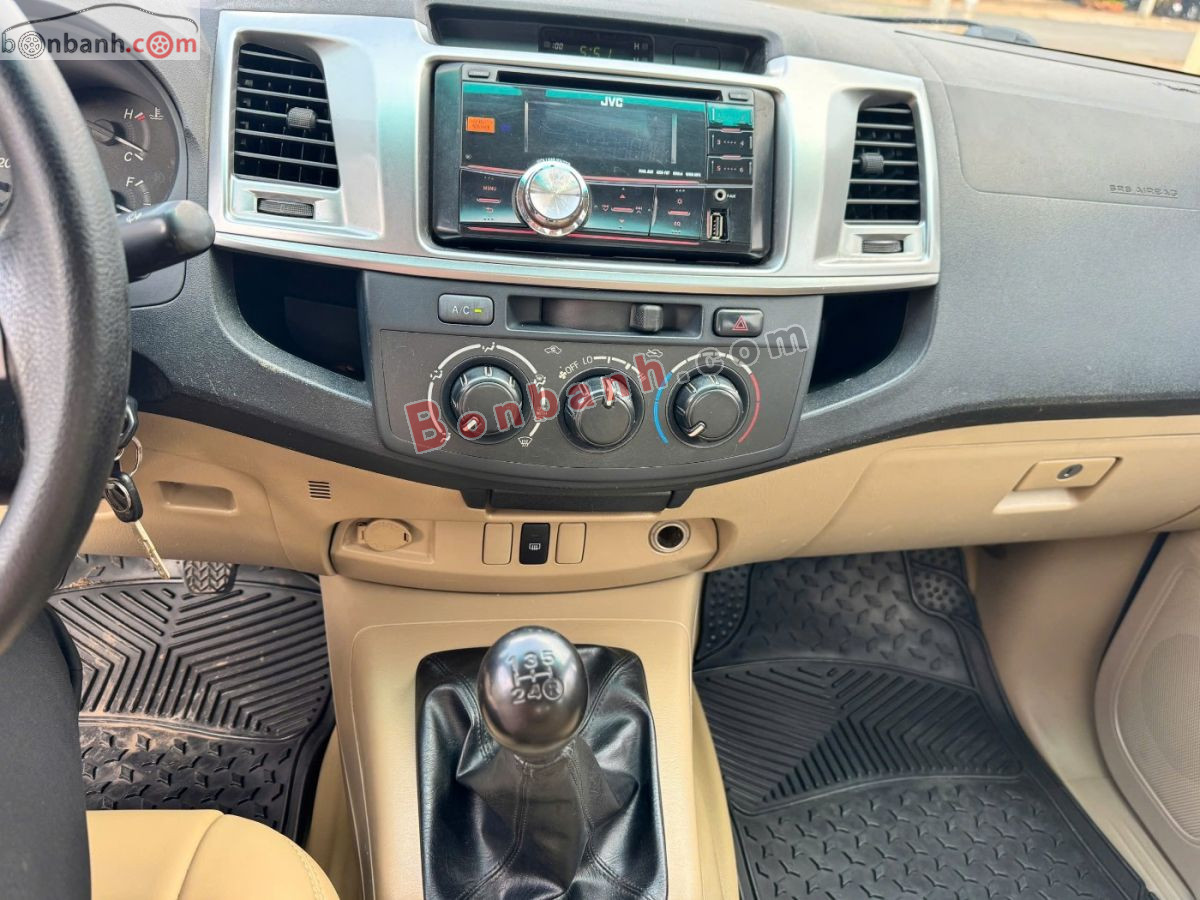 Bán ô tô Toyota Hilux 2.5E 4x2 MT - 2014 - xe cũ