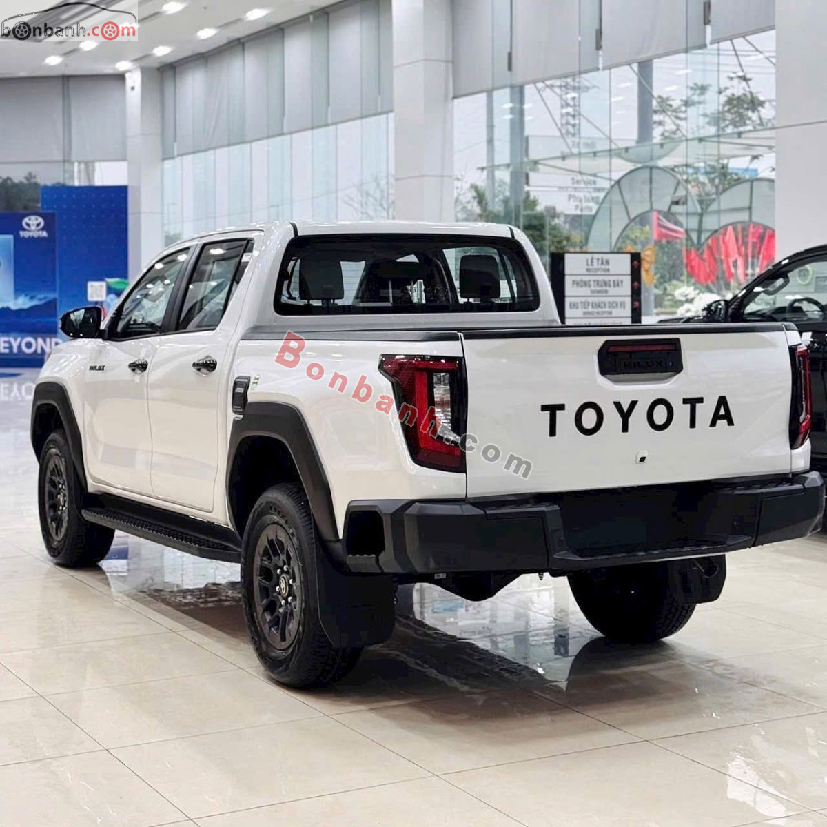 Bán ô tô Toyota Hilux Pro 2.8L 4x2 AT - 2026 - xe mới