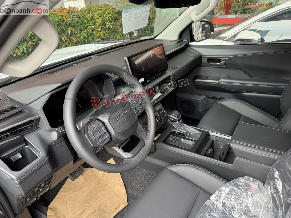 Bán ô tô Toyota Hilux Trailhunter 2.8L 4x4 AT - 2026 - xe mới