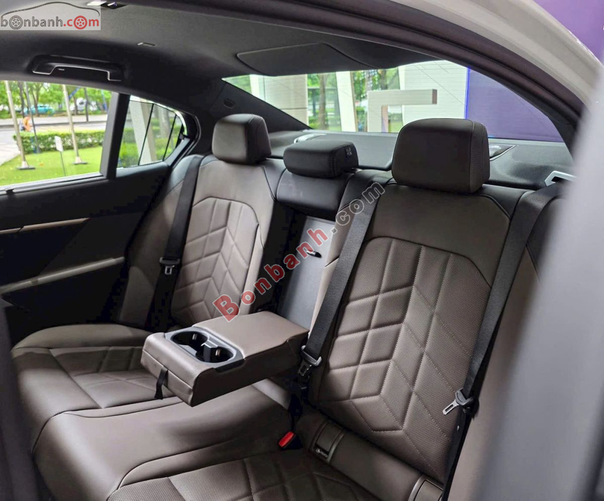 Bán ô tô BMW 5 Series 520i Premium - 2026 - xe mới