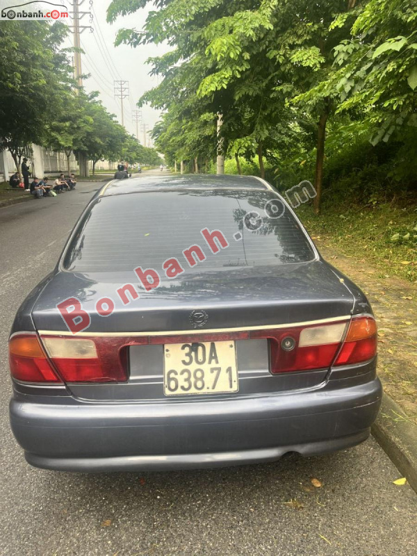 Bán ô tô Mazda 323 1.6 MT - 2000 - xe cũ