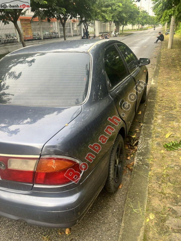 Bán ô tô Mazda 323 1.6 MT - 2000 - xe cũ