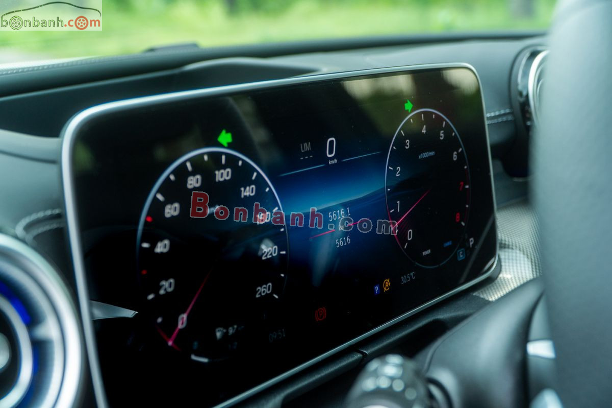 Bán ô tô Mercedes Benz C class C300 AMG - 2025 - xe cũ
