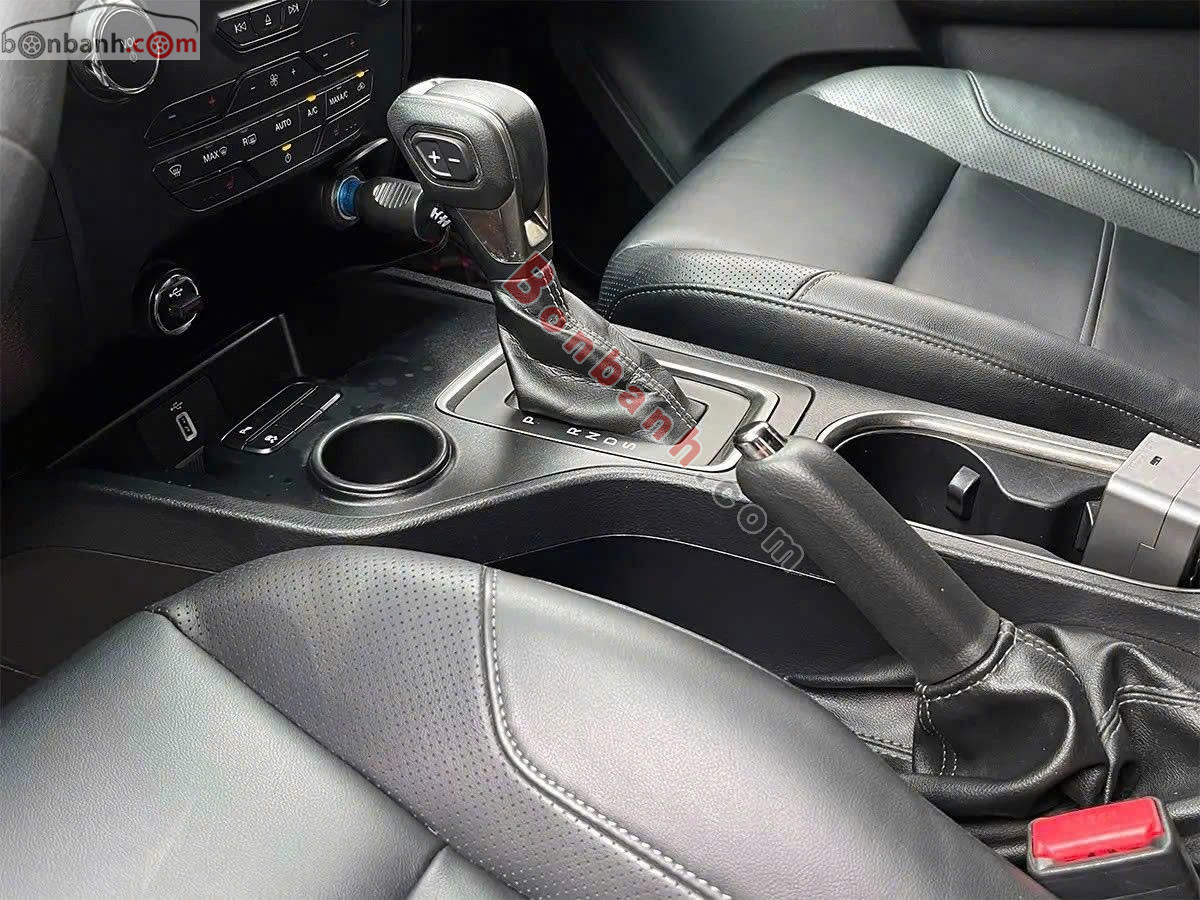 Bán ô tô Ford Everest Titanium 2.0L 4x2 AT - 2020 - xe cũ