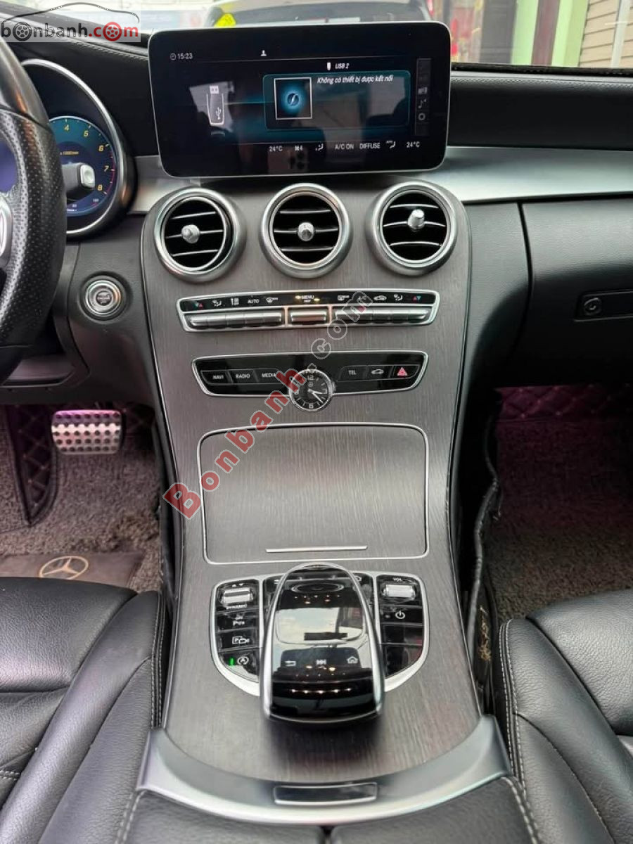 Bán ô tô Mercedes Benz C class C300 AMG - 2019 - xe cũ