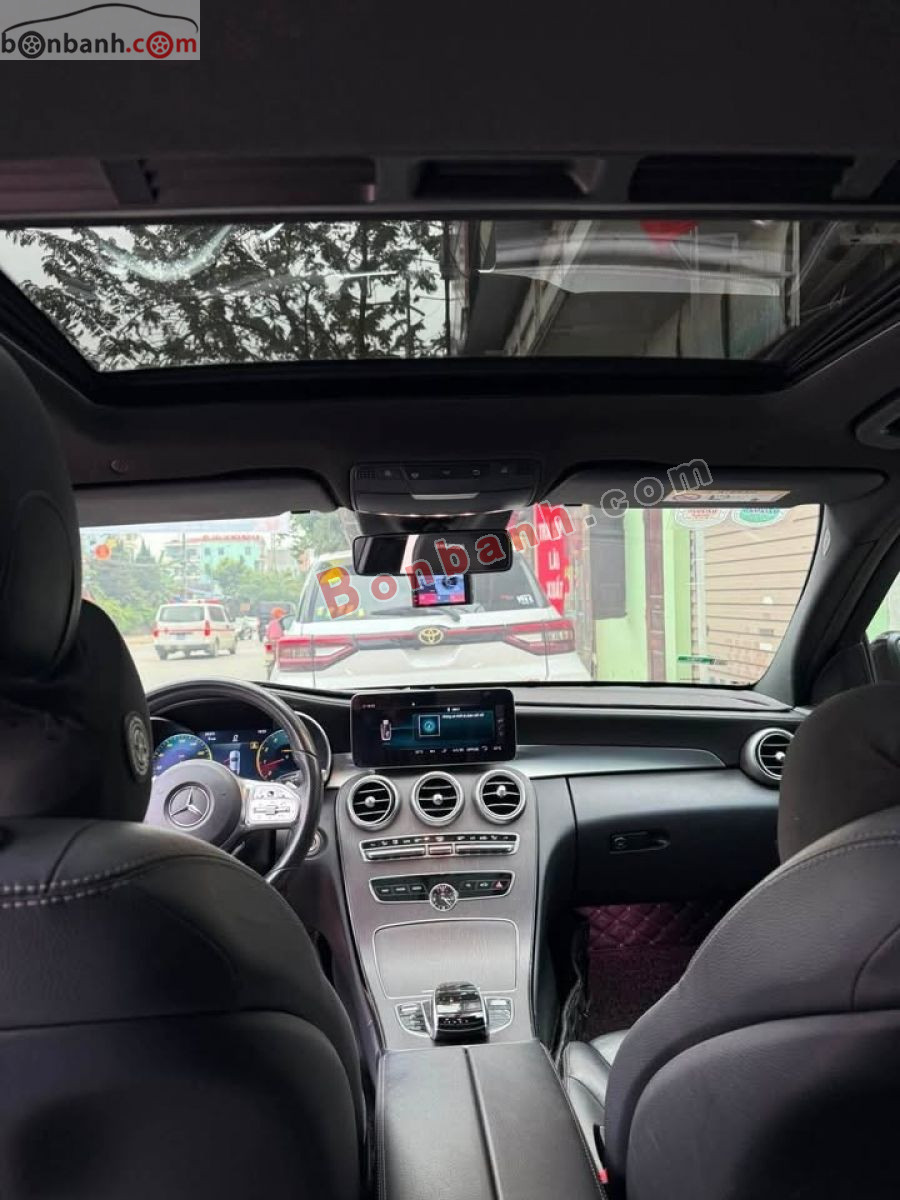 Bán ô tô Mercedes Benz C class C300 AMG - 2019 - xe cũ