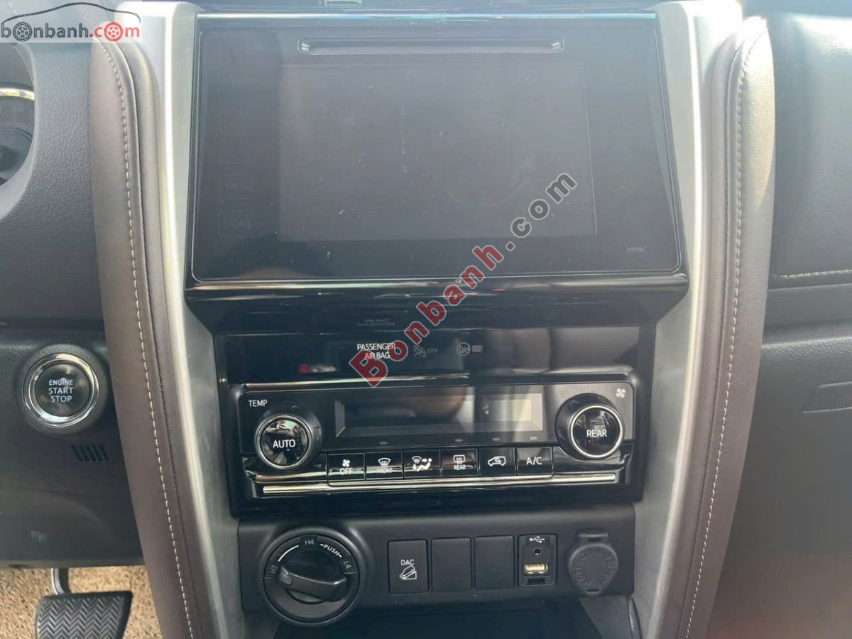 Bán ô tô Toyota Fortuner 2.8V 4x4 AT - 2019 - xe cũ