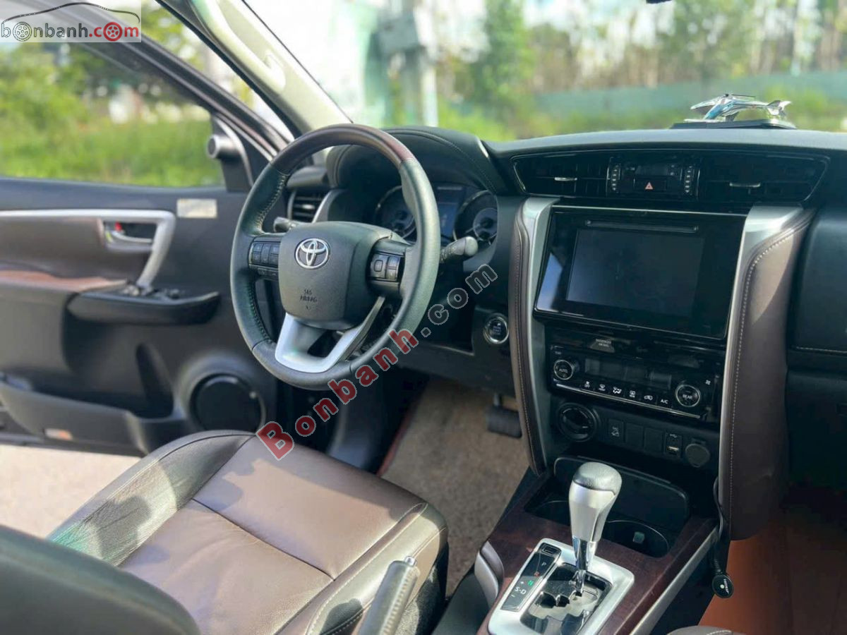 Bán ô tô Toyota Fortuner 2.8V 4x4 AT - 2019 - xe cũ