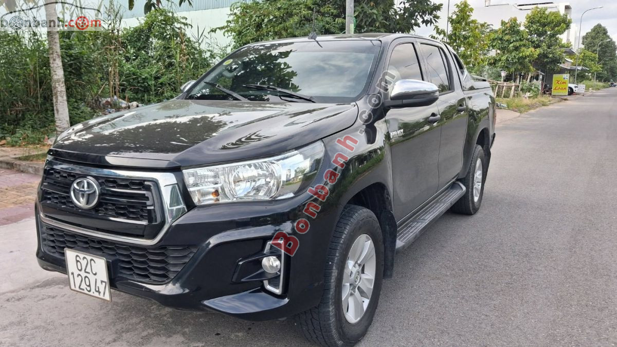 Bán ô tô Toyota Hilux 2.4E 4x2 AT - 2019 - xe cũ