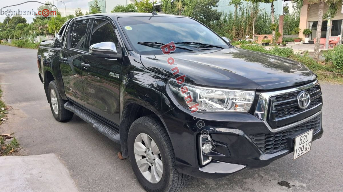 Bán ô tô Toyota Hilux 2.4E 4x2 AT - 2019 - xe cũ