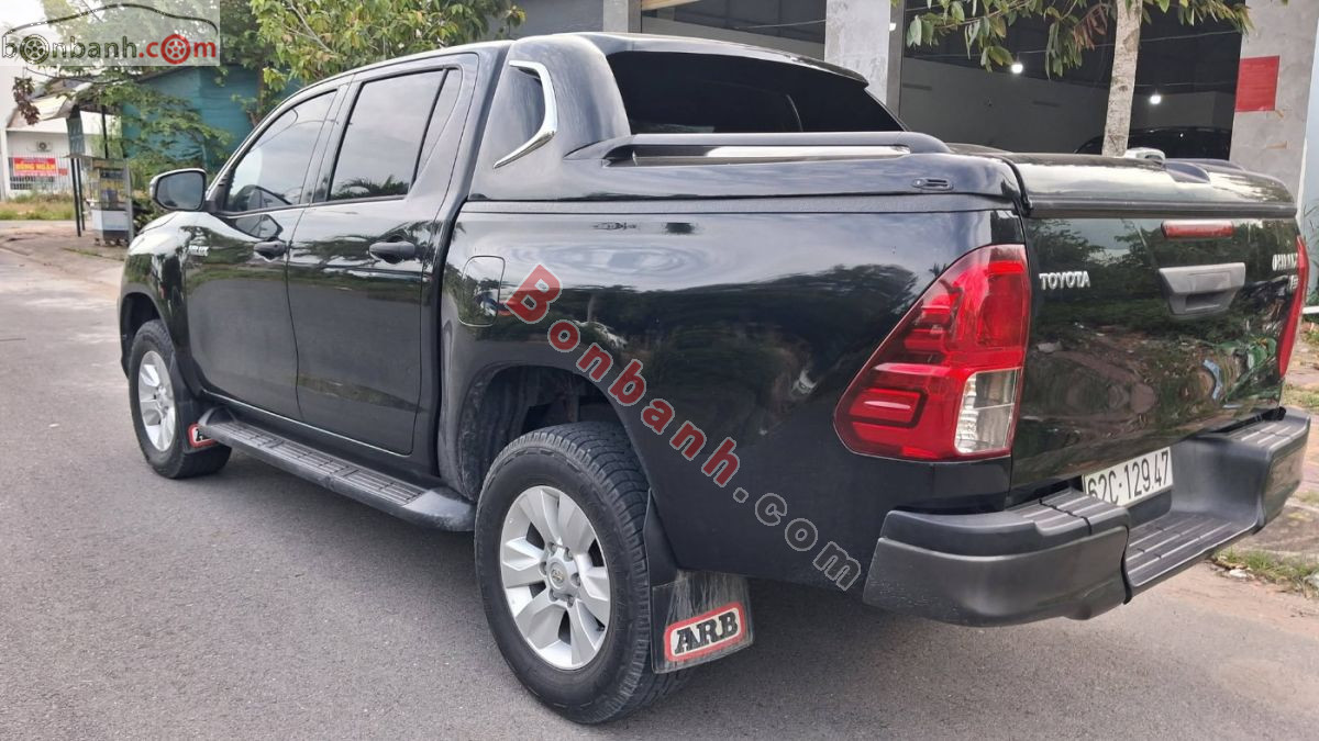 Bán ô tô Toyota Hilux 2.4E 4x2 AT - 2019 - xe cũ