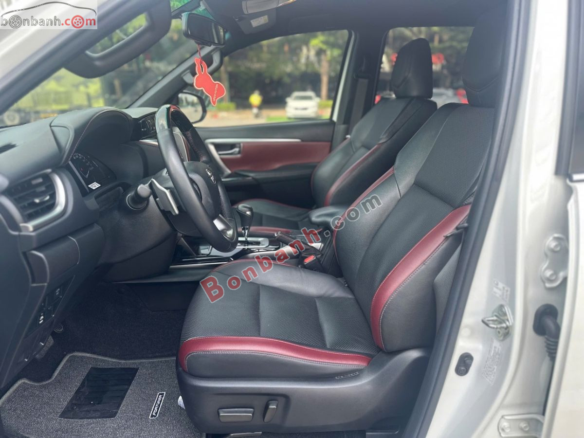 Bán ô tô Toyota Fortuner 2.4G 4x2 AT Legender - 2021 - xe cũ