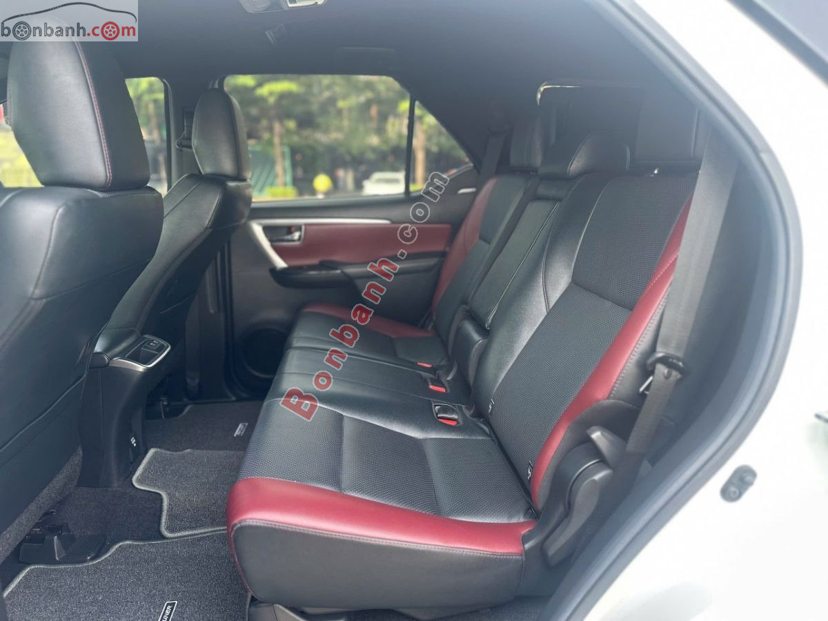 Bán ô tô Toyota Fortuner 2.4G 4x2 AT Legender - 2021 - xe cũ