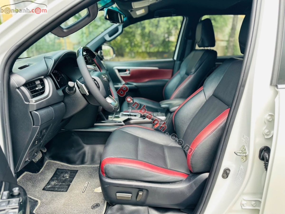 Bán ô tô Toyota Fortuner Legender 2.4L 4x2 AT - 2022 - xe cũ