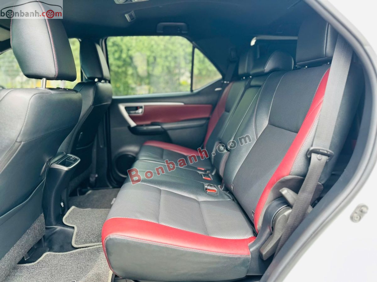 Bán ô tô Toyota Fortuner Legender 2.4L 4x2 AT - 2022 - xe cũ