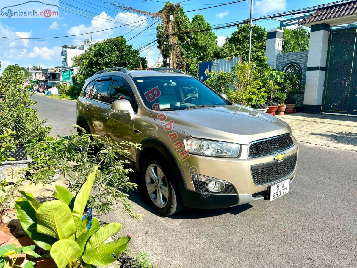 Bán ô tô Chevrolet Captiva LTZ 2.4 AT - 2013 - xe cũ