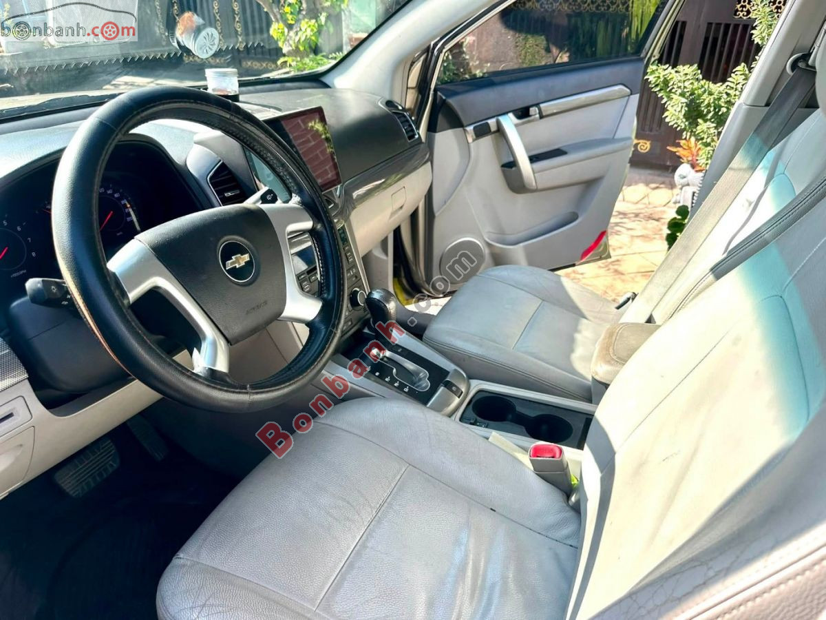 Bán ô tô Chevrolet Captiva LTZ 2.4 AT - 2013 - xe cũ