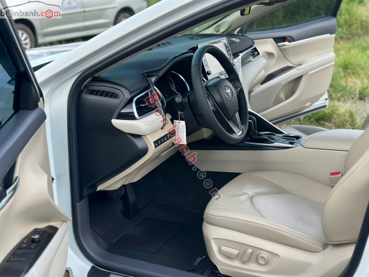 Bán ô tô Toyota Camry 2.5HV - 2022 - xe cũ
