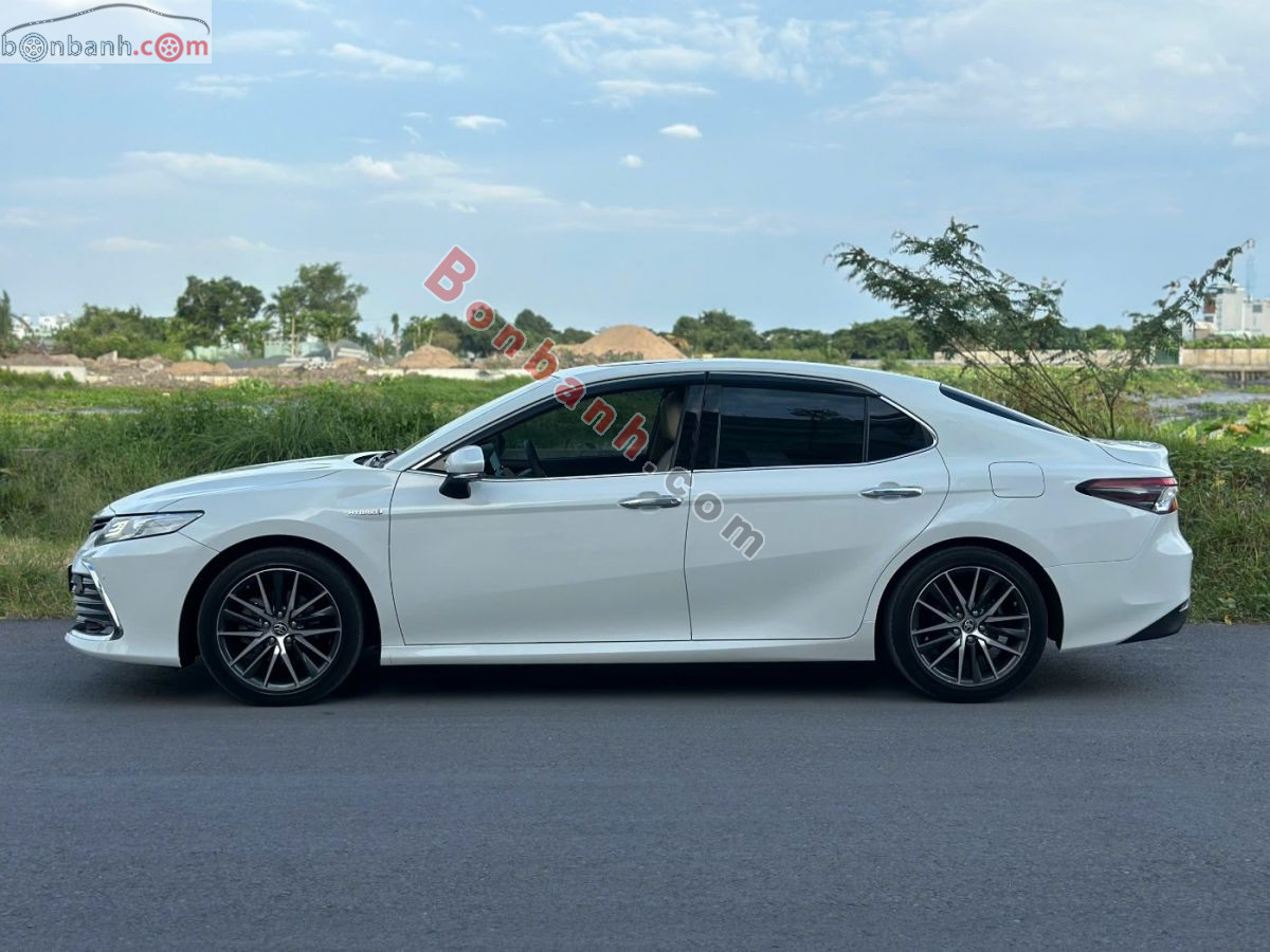 Bán ô tô Toyota Camry 2.5HV - 2022 - xe cũ