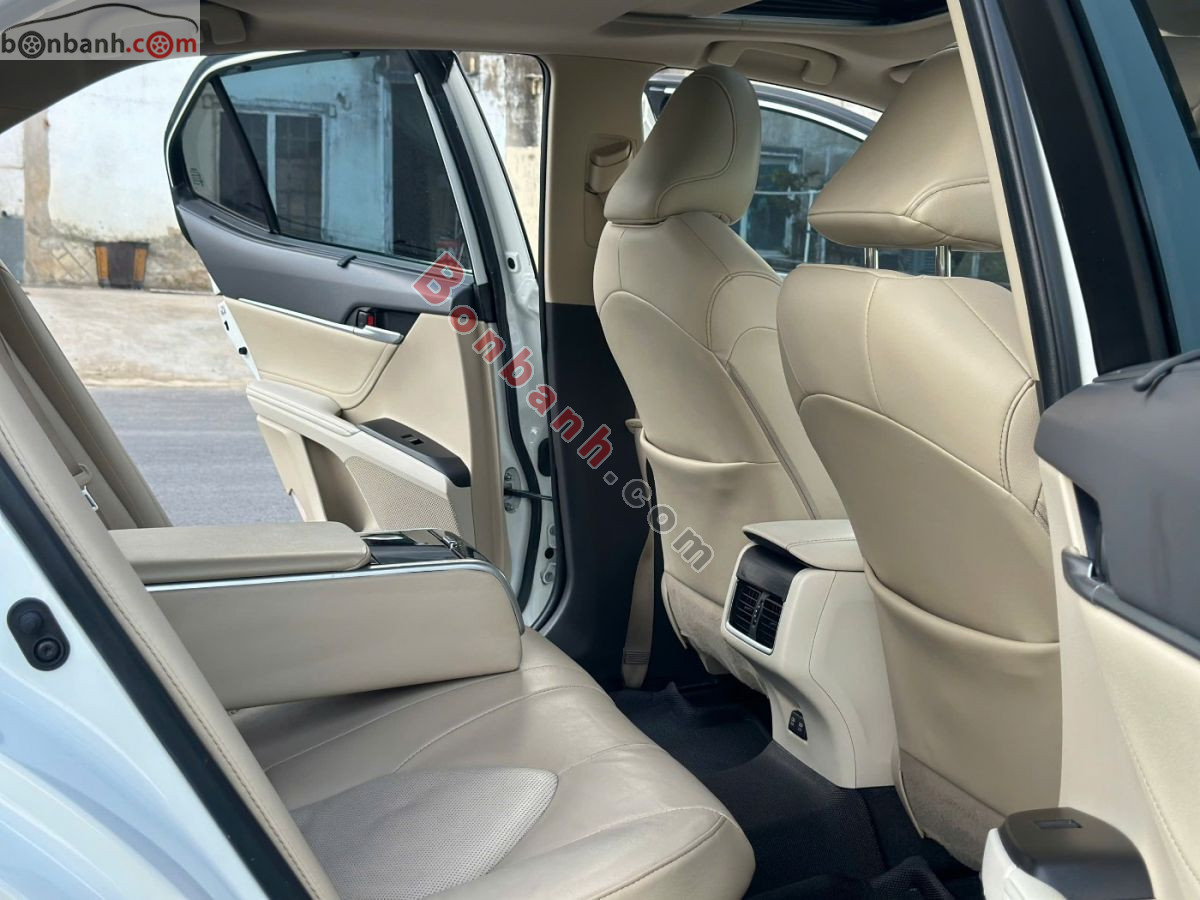 Bán ô tô Toyota Camry 2.5HV - 2022 - xe cũ