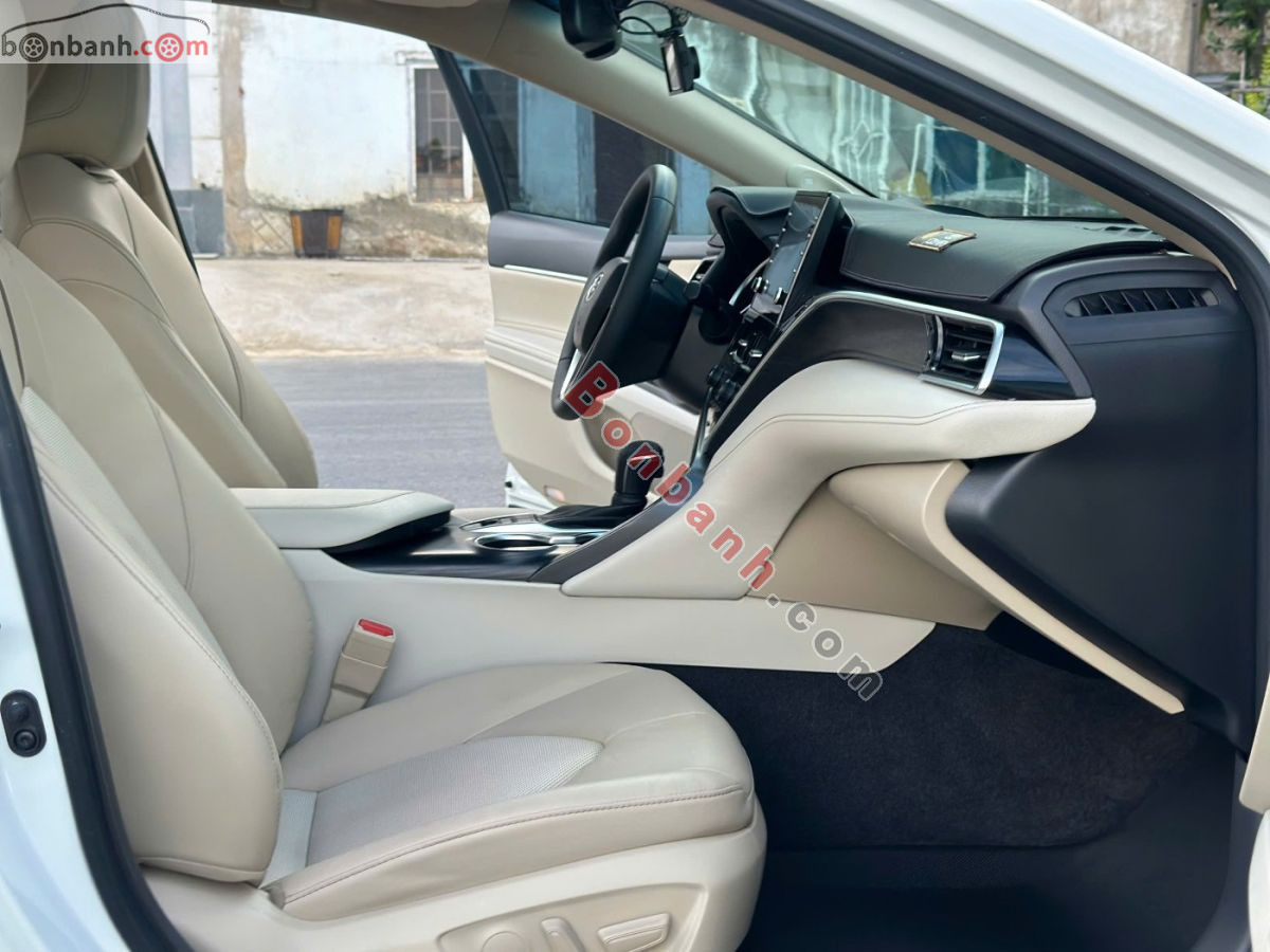 Bán ô tô Toyota Camry 2.5HV - 2022 - xe cũ
