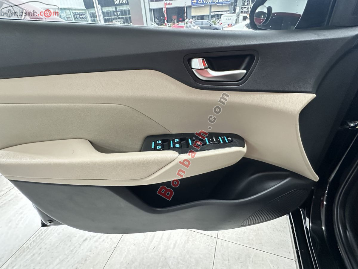Bán ô tô Hyundai Accent 1.4 AT Đặc Biệt - 2021 - xe cũ