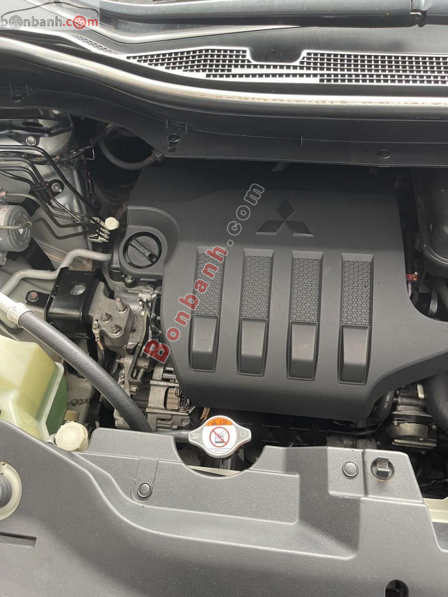 Bán ô tô Mitsubishi Xpander 1.5 AT - 2019 - xe cũ