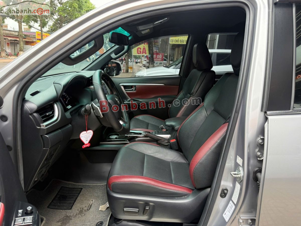 Bán ô tô Toyota Fortuner Legender 2.4L 4x2 AT - 2022 - xe cũ