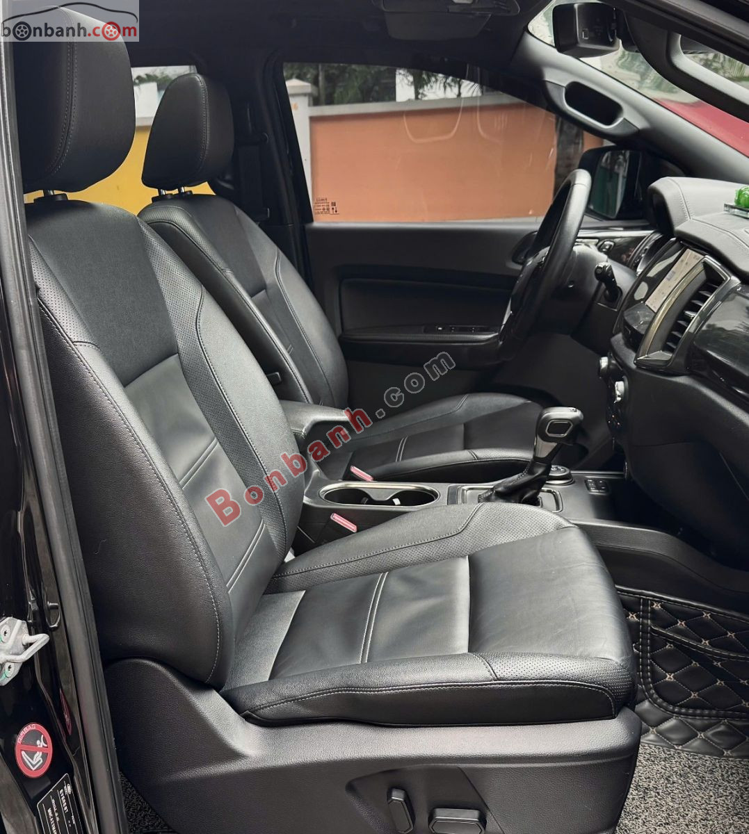 Bán ô tô Ford Everest Titanium 2.0L 4x4 AT - 2021 - xe cũ