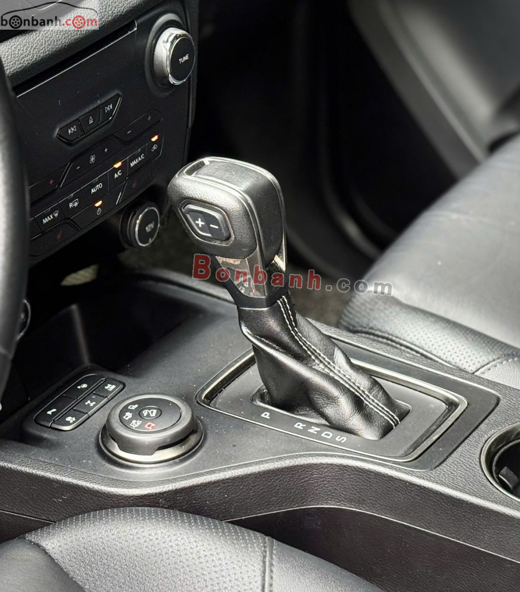 Bán ô tô Ford Everest Titanium 2.0L 4x4 AT - 2021 - xe cũ