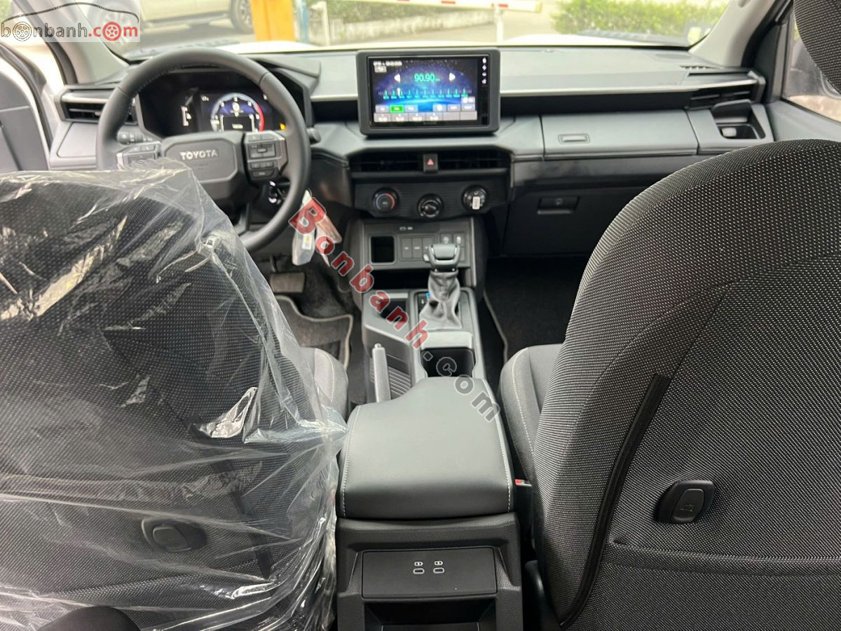 Bán ô tô Toyota Hilux Pro 2.8L 4x2 AT - 2026 - xe mới